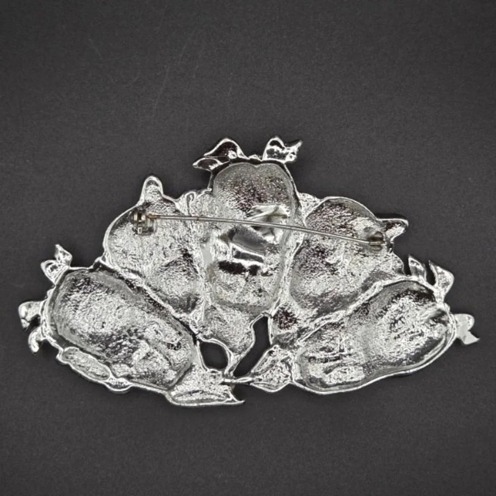 Vintage Silver Tone Brooch Pin Five Faces‎ Women Hats Bows Art Deco Style